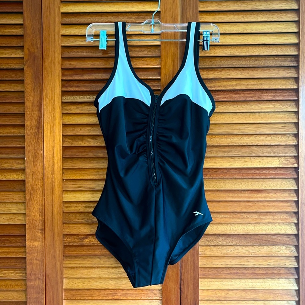 REEBOK
Zip-Tide Tummy-Control One-Piece Swimsuit